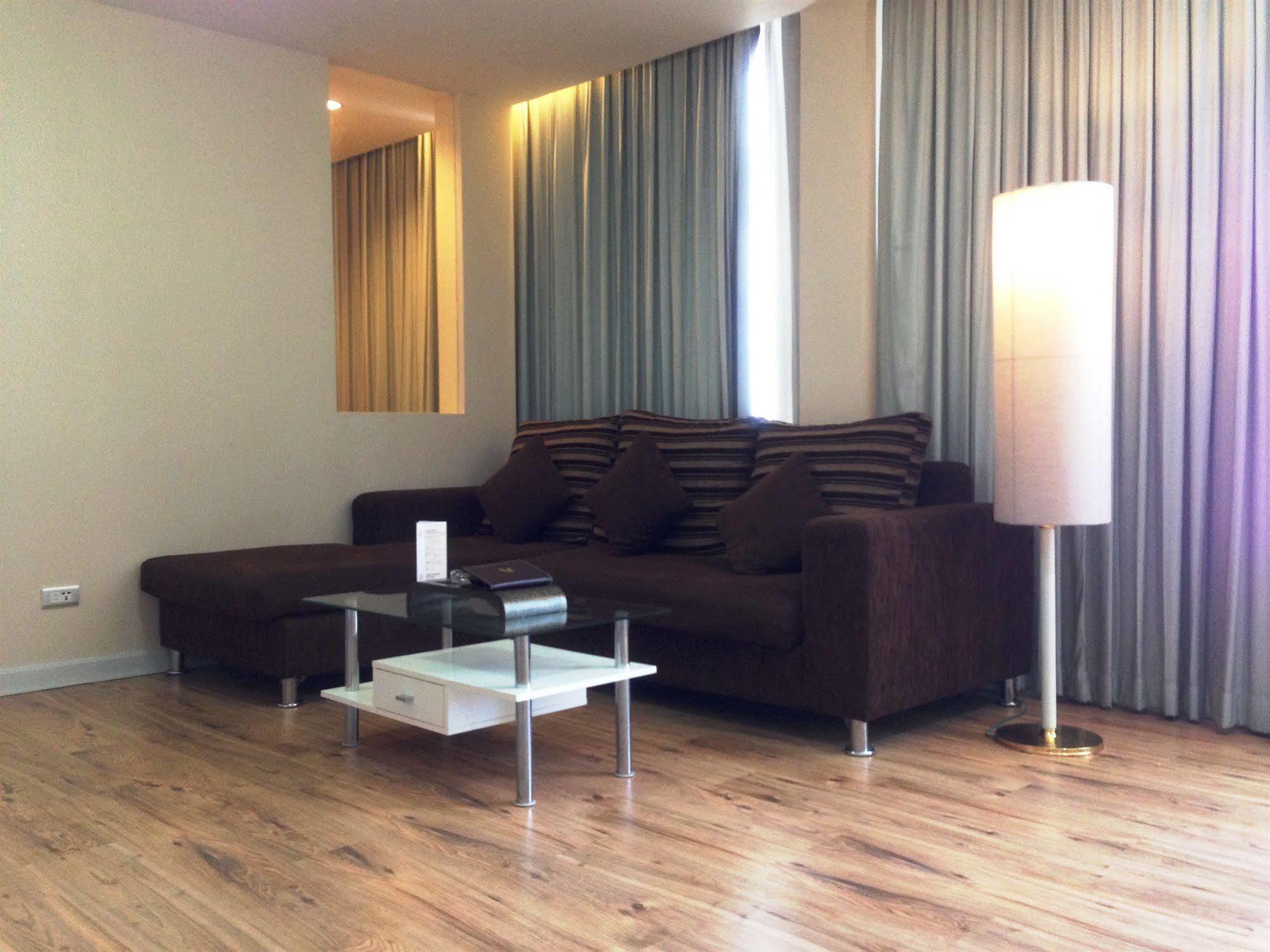 The City Hotel Sriracha By Bbh Japan Сі-Рача Екстер'єр фото